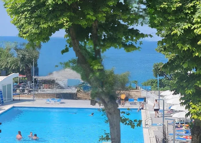 Playa-degli-angeli-appartamenti